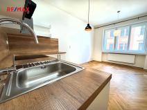 Pronájem bytu 2+kk, Praha - Vinohrady, Záhřebská, 49 m2