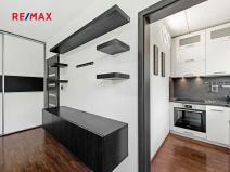 Pronájem bytu 1+kk, Praha - Chodov, Benkova, 30 m2