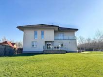 Pronájem rodinného domu, Průhonice, 390 m2