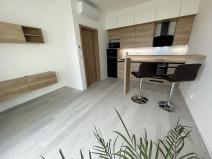 Pronájem kanceláře, Brno, třída Generála Píky, 50 m2