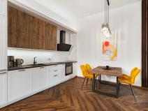 Prodej bytu 2+kk, Horní Planá, Náměstí, 59 m2