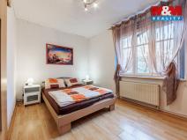 Prodej bytu 2+1, Karlovy Vary - Bohatice, Na Výšině, 45 m2