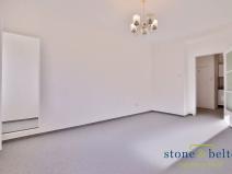 Pronájem bytu 1+kk, Praha - Smíchov, Holečkova, 25 m2