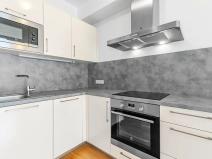 Pronájem bytu 1+kk, Praha - Břevnov, Patočkova, 32 m2