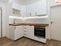 Pronájem bytu 2+kk, Praha - Libeň, Novovysočanská, 37 m2