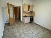 Pronájem bytu 1+kk, Liberec, Chrastavská, 17 m2