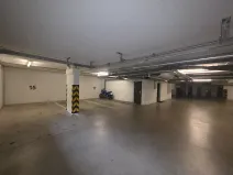 Pronájem garážového stání, Praha, Mrštíkova, 15 m2