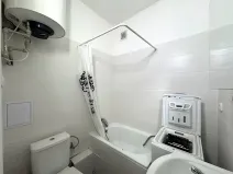 Pronájem bytu 1+kk, Praha - Holešovice, Bubenská, 30 m2