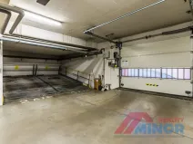 Pronájem garážového stání, Praha - Libeň, Na žertvách, 13 m2