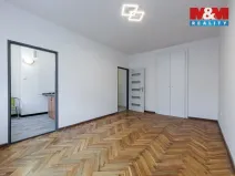 Pronájem bytu 1+1, Cheb, Kasární náměstí, 30 m2