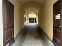 Pronájem garážového stání, Praha - Vinohrady, Rybalkova, 20 m2