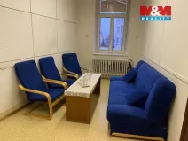 Pronájem kanceláře, Bruntál, Zámecké nám., 76 m2