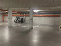 Pronájem garážového stání, Slavkov u Brna, 15 m2