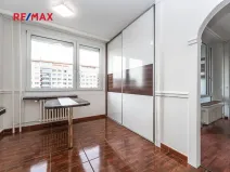 Pronájem bytu 3+1, Praha - Kobylisy, Frýdlantská, 67 m2