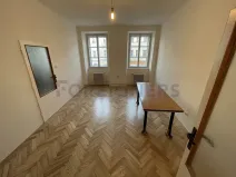 Pronájem bytu 2+kk, Hradec Králové, Velké náměstí, 60 m2