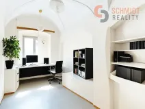 Pronájem kanceláře, Mikulov, Náměstí, 14 m2