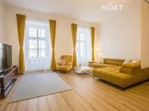 Prodej bytu 2+1, Jindřichův Hradec, nám. Míru, 100 m2