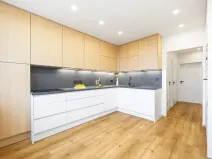 Prodej bytu 3+1, Praha - Černý Most, Vybíralova, 79 m2