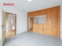 Pronájem bytu 1+1, Jindřichův Hradec, sídliště Vajgar, 43 m2