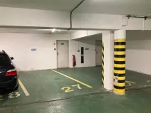 Pronájem garážového stání, Praha - Vinohrady, Londýnská, 14 m2