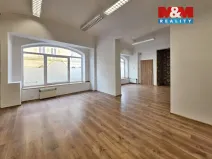 Pronájem obchodního prostoru, Teplice, U nádraží, 57 m2