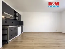 Pronájem bytu 1+kk, Hostivice, Za Mlýnem, 29 m2