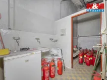Pronájem skladu, Plzeň - Jižní Předměstí, Husova, 70 m2