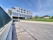 Prodej garážového stání, Znojmo, Kosmákova, 17 m2