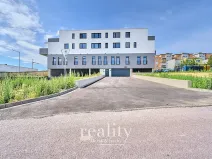 Prodej garážového stání, Znojmo, Kosmákova, 17 m2