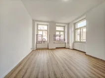 Pronájem bytu 2+1, Jindřichův Hradec, nám. Míru, 50 m2