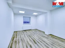 Pronájem kanceláře, Dobřany, Alšova, 61 m2