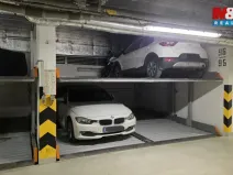 Pronájem garážového stání, Praha - Holešovice, Poupětova, 12 m2
