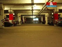 Pronájem garážového stání, Praha - Kamýk, Ve Lhotce, 12 m2