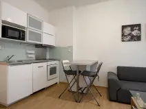 Pronájem bytu 2+kk, Praha, Sokolovská, 50 m2
