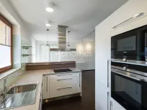 Pronájem vily, Praha - Nebušice, 335 m2