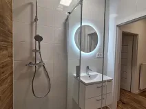 Pronájem bytu 2+kk, Praha, Bělohorská, 47 m2