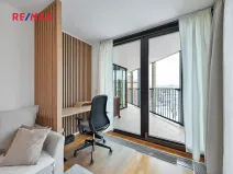 Pronájem bytu 2+kk, Praha - Žižkov, Ke kapslovně, 64 m2