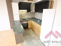 Pronájem bytu 1+kk, Jesenice, Mezi Domy, 37 m2