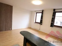 Pronájem bytu 1+kk, Jesenice, Mezi Domy, 37 m2