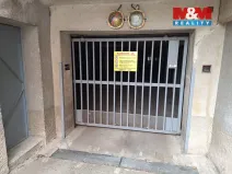 Pronájem garáže, Pardubice - Polabiny, kpt. Bartoše, 18 m2