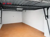 Pronájem garáže, Praha - Hlubočepy, Devonská, 20 m2