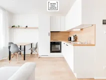 Prodej bytu 2+kk, Praha - Smíchov, Plzeňská, 27 m2