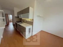 Pronájem bytu 2+1, Jindřichův Hradec, sídliště Vajgar, 62 m2