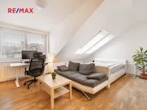Pronájem bytu 1+kk, Praha - Dejvice, Velvarská, 44 m2