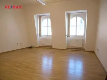 Pronájem kanceláře, Praha - Malá Strana, Karmelitská, 28 m2