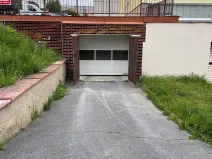 Pronájem garážového stání, Praha - Modřany, Na Cikorce, 20 m2
