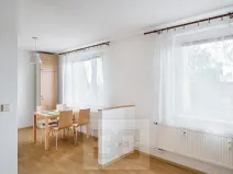 Pronájem bytu 1+kk, Milovice, 44 m2