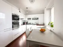 Prodej bytu 2+1, Praha - Dolní Počernice, Národních hrdinů, 75 m2