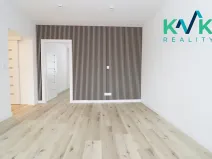 Pronájem bytu 3+1, Karlovy Vary, Hlávkova, 67 m2