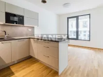 Pronájem bytu 2+kk, Praha - Karlín, Pernerova, 55 m2